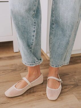 Dolce Vita Rodni Cream Mesh Ballet Flats New!
